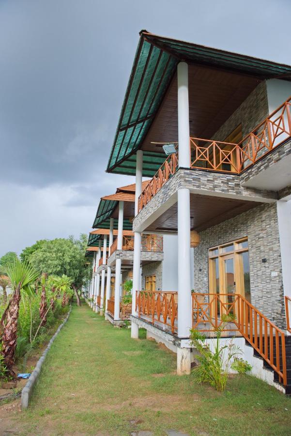 Wild Rose Resort & Spa Пушкар Екстериор снимка